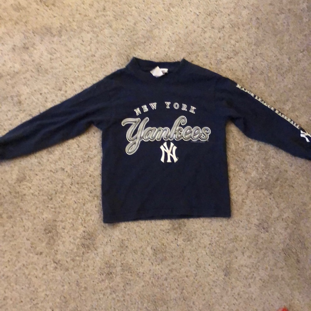 Yankees long sleeve tee shirt